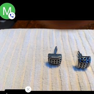 Cufflinks